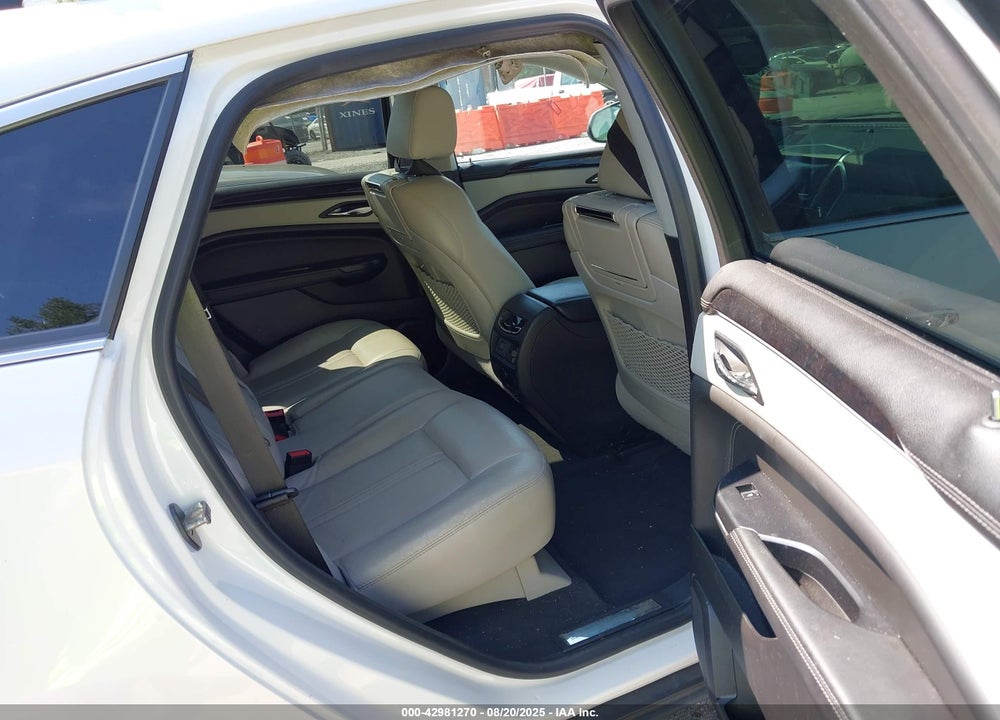 2014 CADILLAC SRX VIN: 3GYFNDE38ES628775