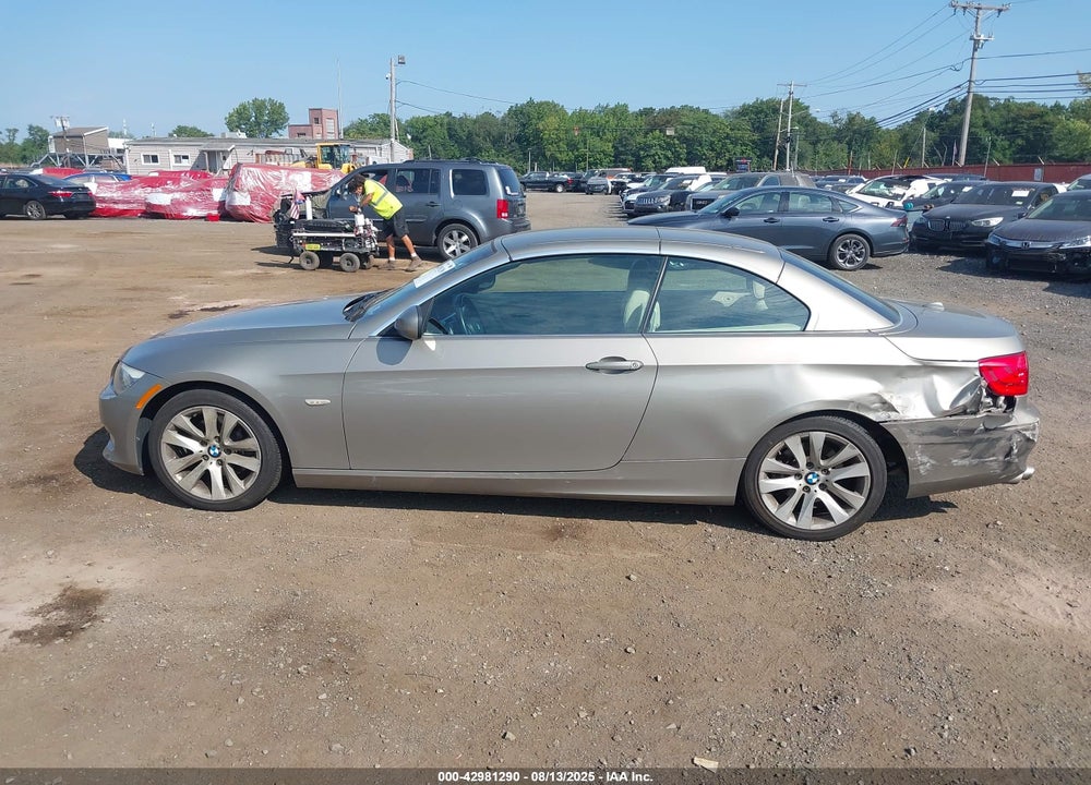 2011 BMW 3 SERIES VIN: WBADW3C56BE537760