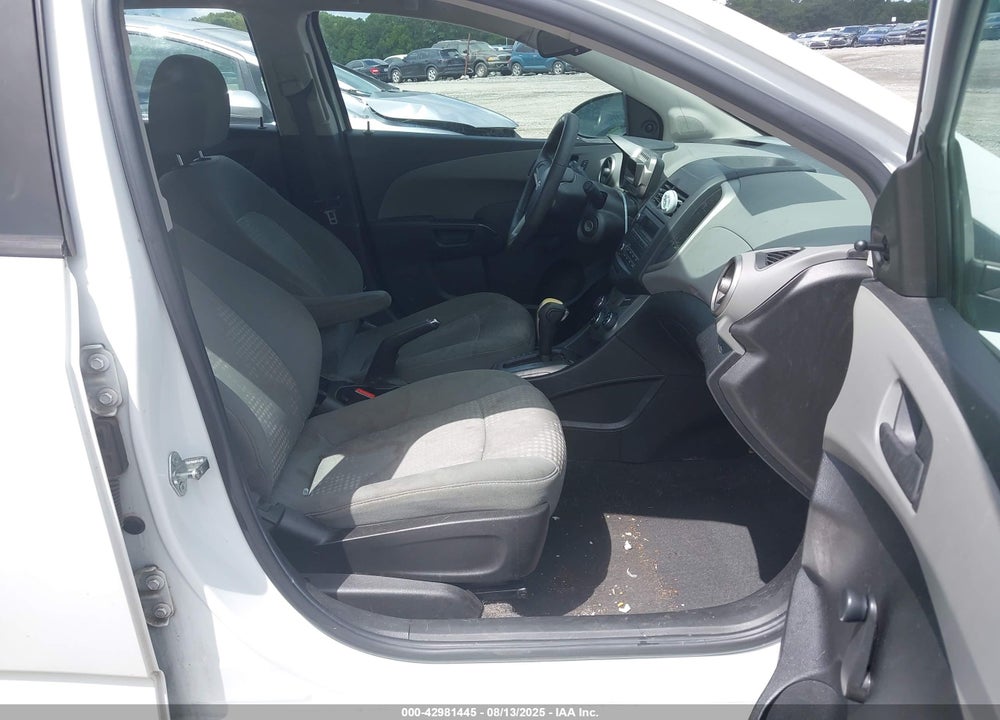 2015 CHEVROLET SONIC VIN: 1G1JA6SH0F4184468