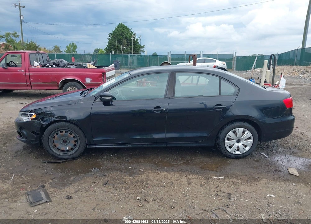 2011 VOLKSWAGEN JETTA 2.5L SE VIN: 3VWDZ7AJ2BM323101