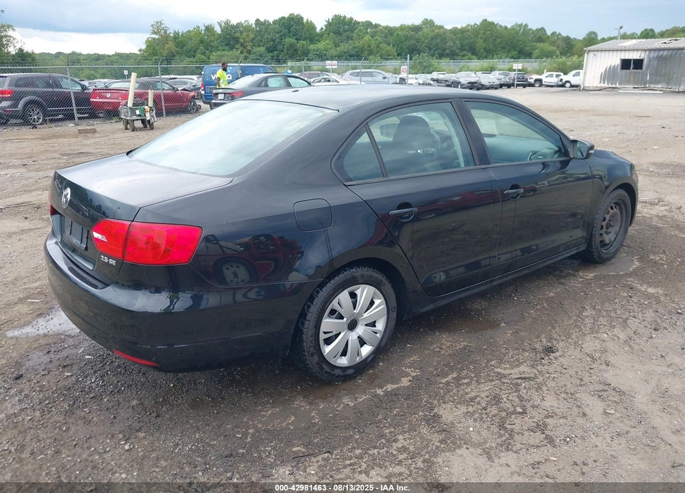 2011 VOLKSWAGEN JETTA 2.5L SE VIN: 3VWDZ7AJ2BM323101