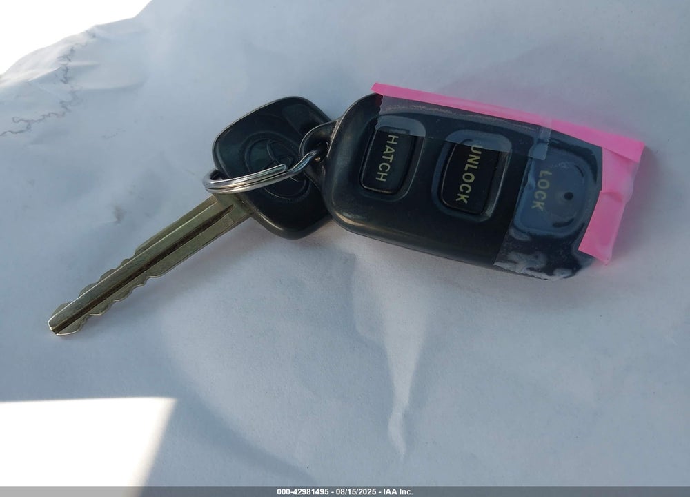 2004 TOYOTA MATRIX/XR VIN: 2T1KR32E64C213815