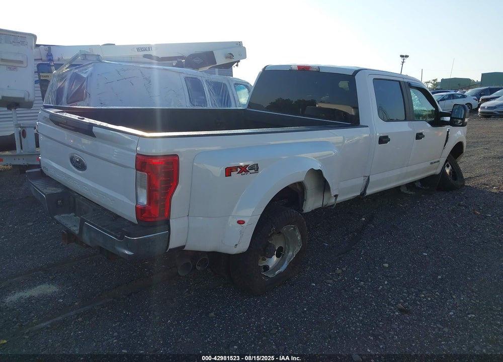2018 FORD F-350 XL VIN: 1FT8W3DT9JEB15160