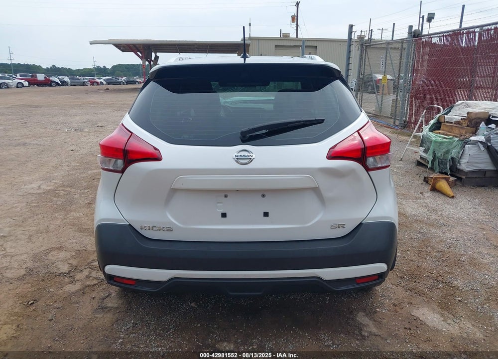 2019 NISSAN KICKS SR VIN: 3N1CP5CU3KL538351