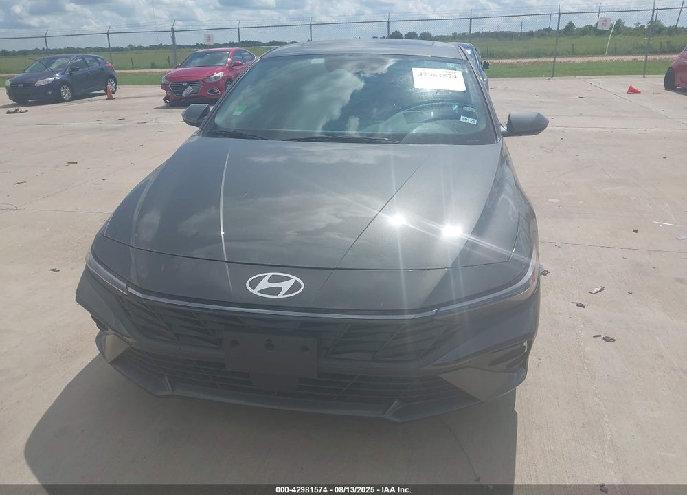 2024 HYUNDAI ELANTRA VIN: KMHLS4DG0RU656044