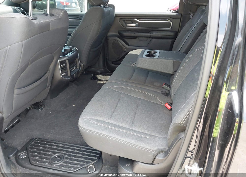 2019 RAM 1500 VIN: 1C6RREFT3KN558465