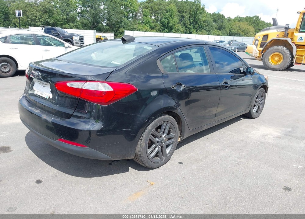2015 KIA FORTE VIN: KNAFX4A68F5268643