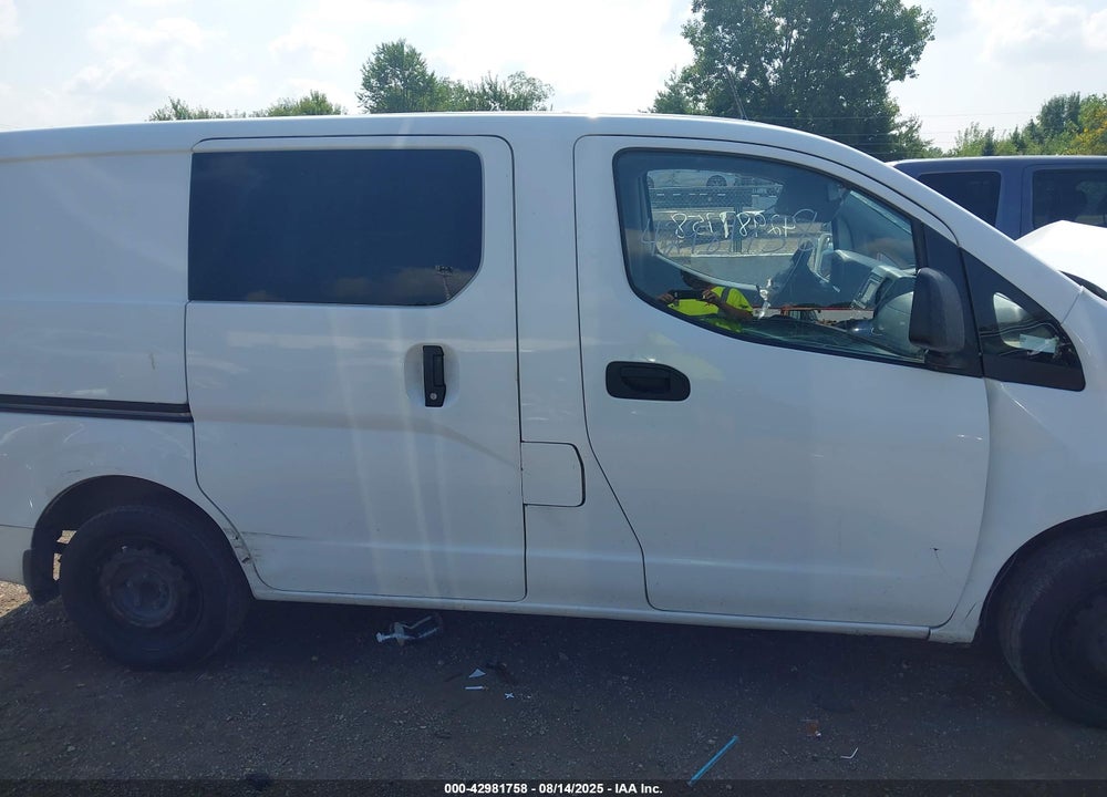 2017 NISSAN NV200 SV VIN: 3N6CM0KN8HK713465