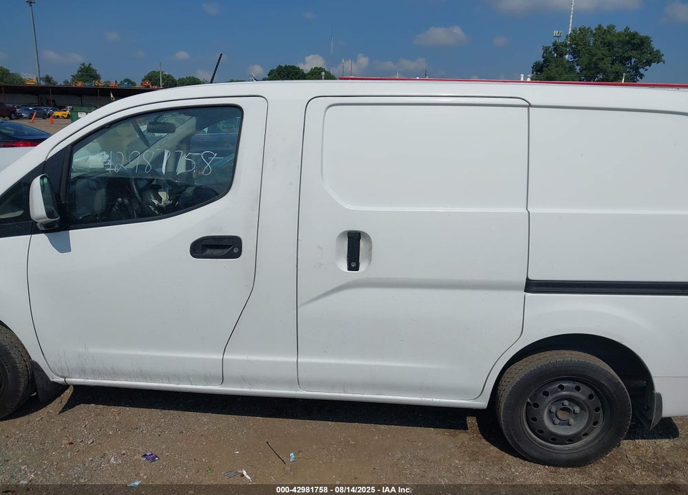 2017 NISSAN NV200 SV VIN: 3N6CM0KN8HK713465