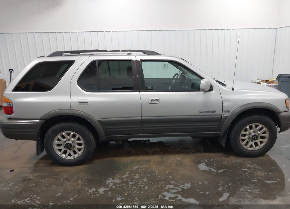 2001 HONDA PASSPORT EX/LX VIN: 4S6DM58W114408368