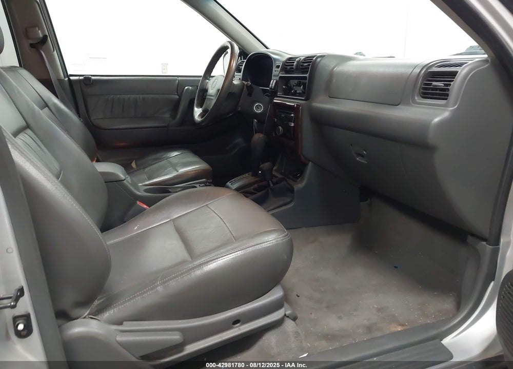 2001 HONDA PASSPORT EX/LX VIN: 4S6DM58W114408368