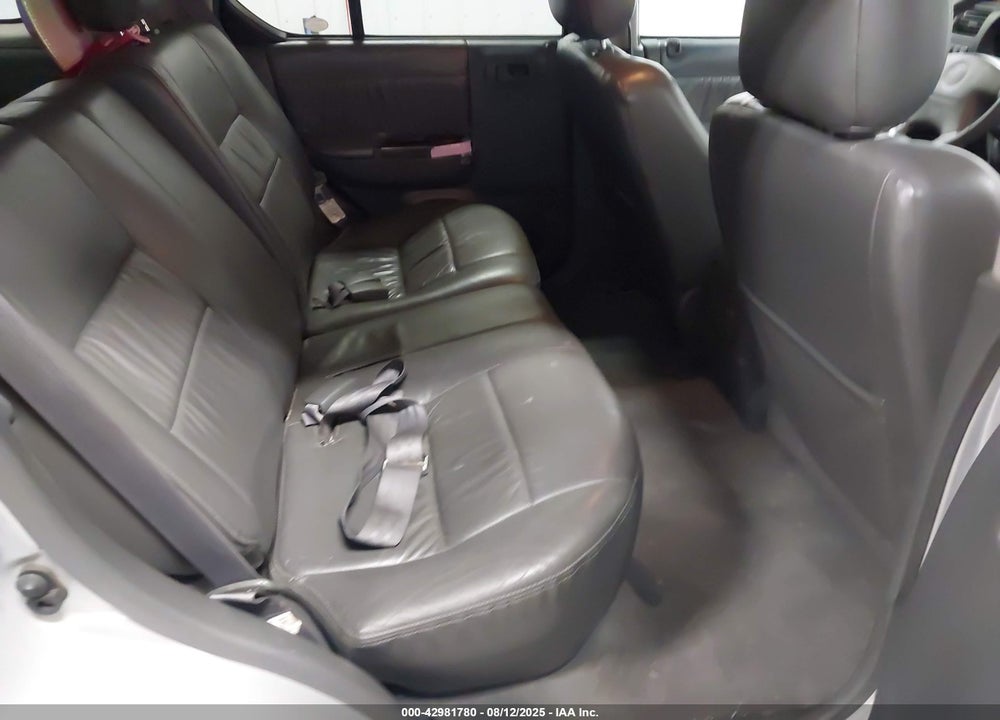 2001 HONDA PASSPORT EX/LX VIN: 4S6DM58W114408368