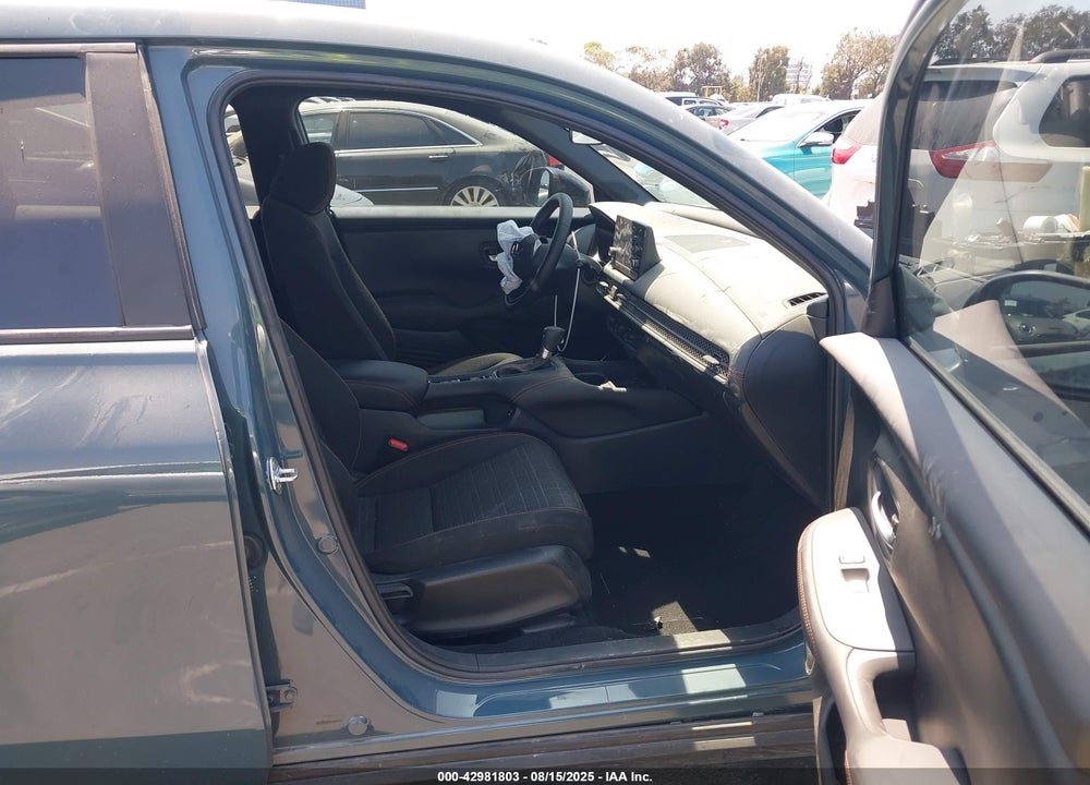 2025 HONDA HR-V 2WD SPORT VIN: 3CZRZ1H54SM746240