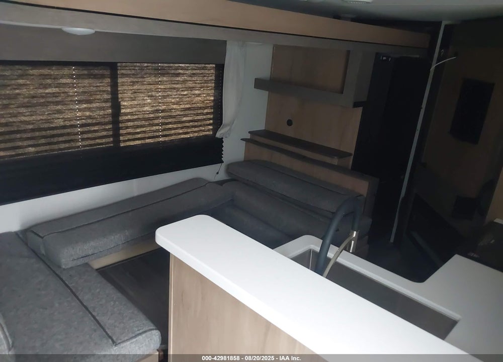 2024 FOREST RIVER CAMP VIN: 5ZT2CRMB5RF078251