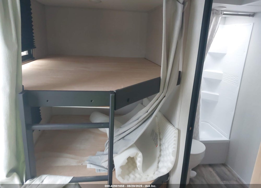 2024 FOREST RIVER CAMP VIN: 5ZT2CRMB5RF078251