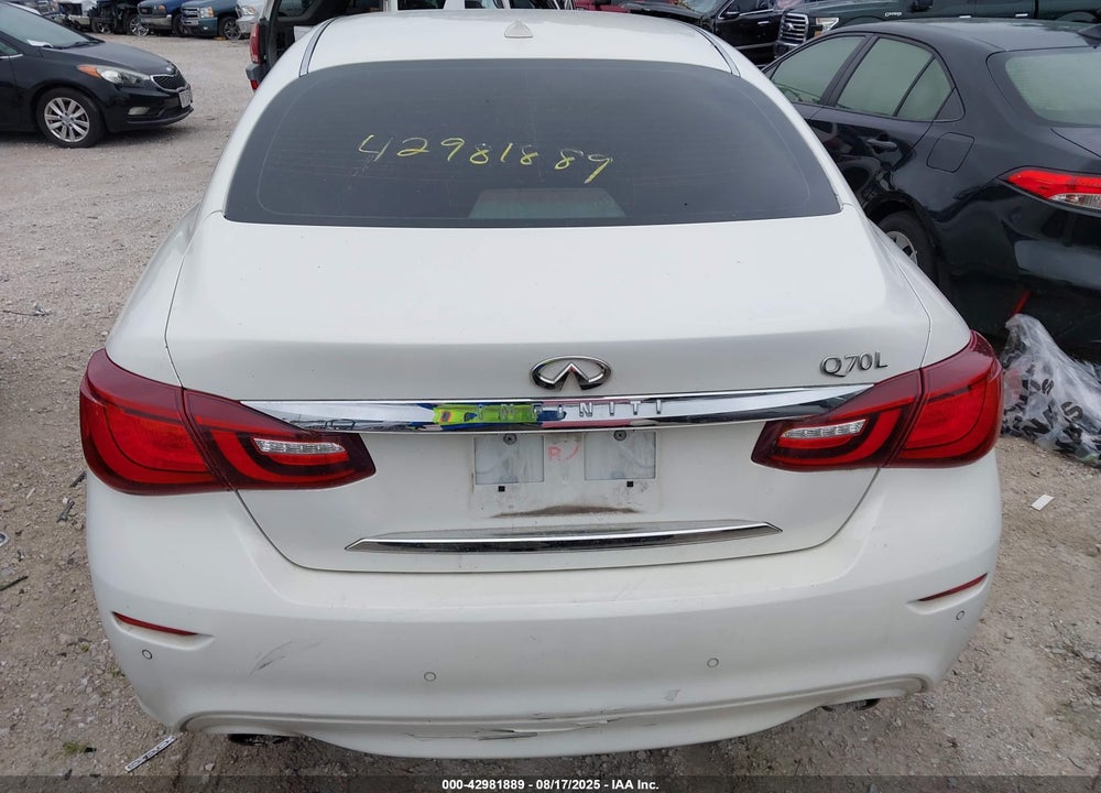 2015 INFINITI Q70 VIN: JN1BY1PP7FM600139