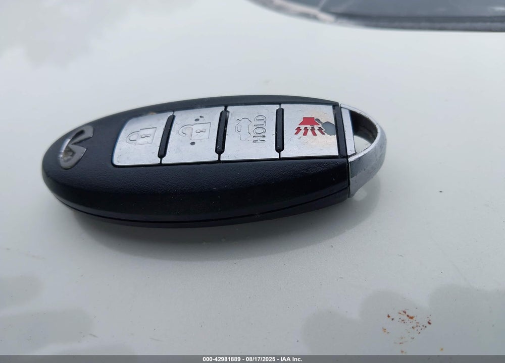 2015 INFINITI Q70 VIN: JN1BY1PP7FM600139