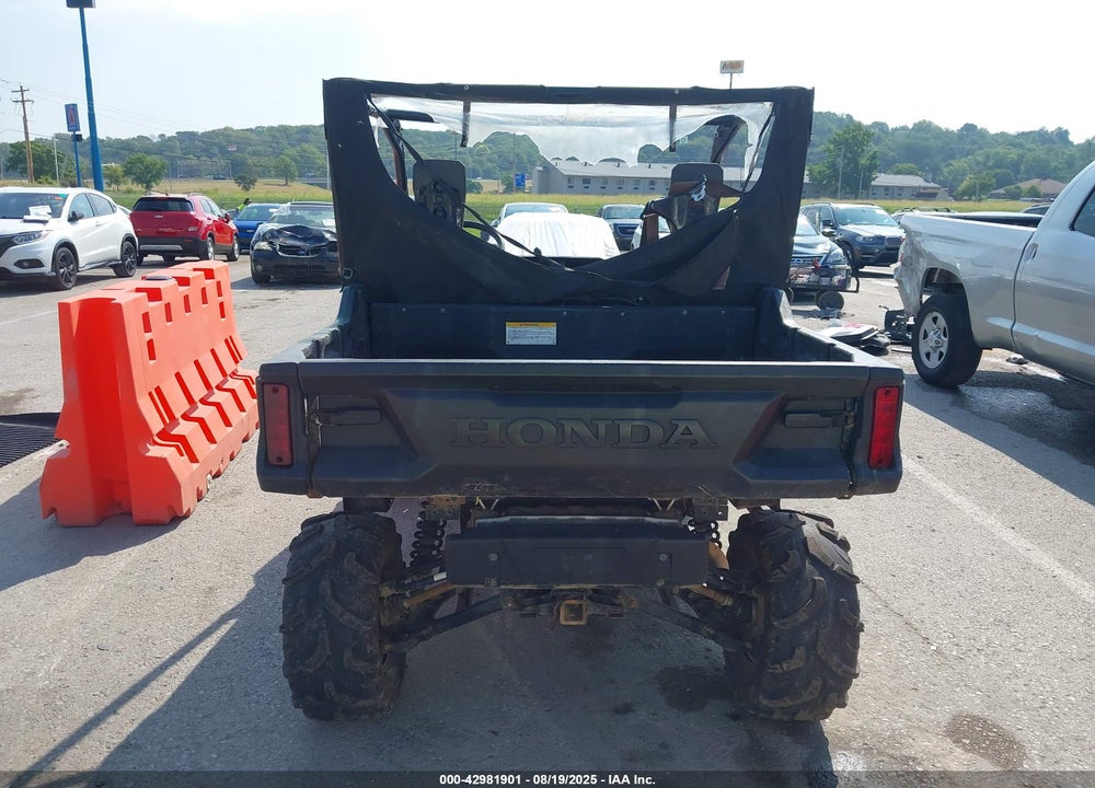 2016 HONDA SXS1000 M3 VIN: 1HFVE04A8G4005613