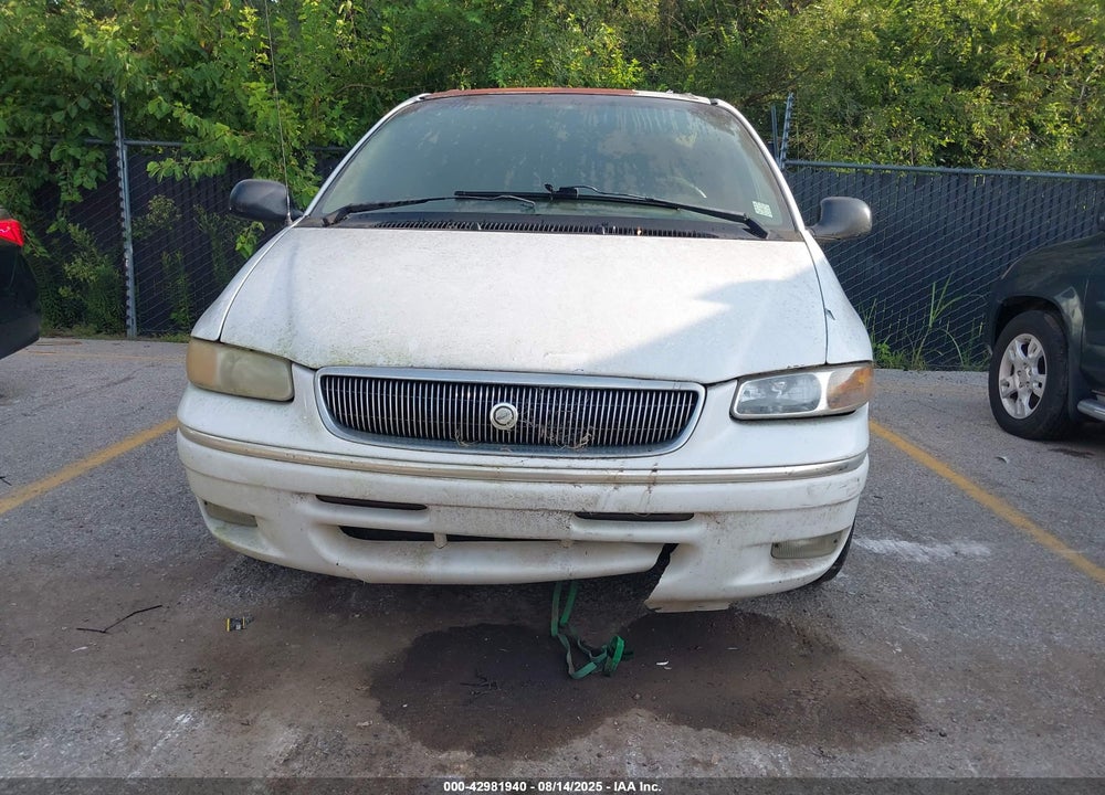 1996 CHRYSLER TOWN & COUNTRY VIN: 1C4GP54L0TB422046