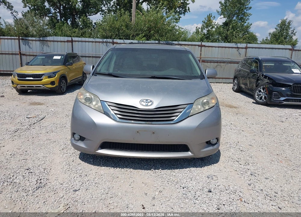 2011 TOYOTA SIENNA XLE V6 VIN: 5TDYK3DC8BS146813