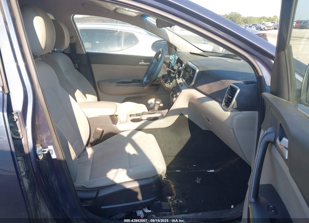 2021 KIA SPORTAGE VIN: KNDPM3AC1M7875565