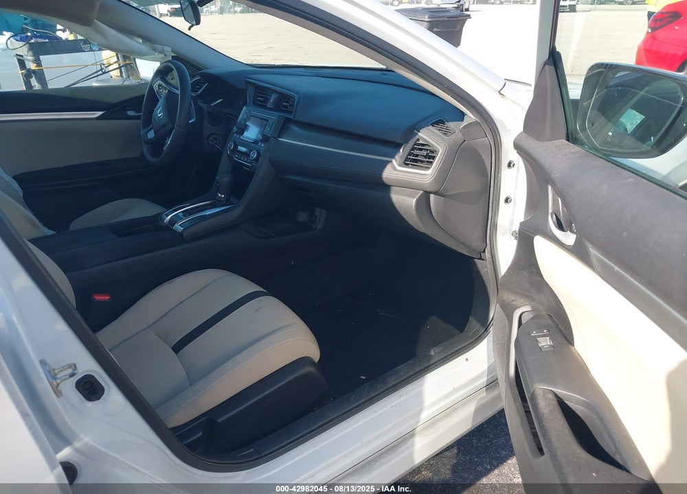 2020 HONDA CIVIC VIN: 2HGFC2F60LH568713