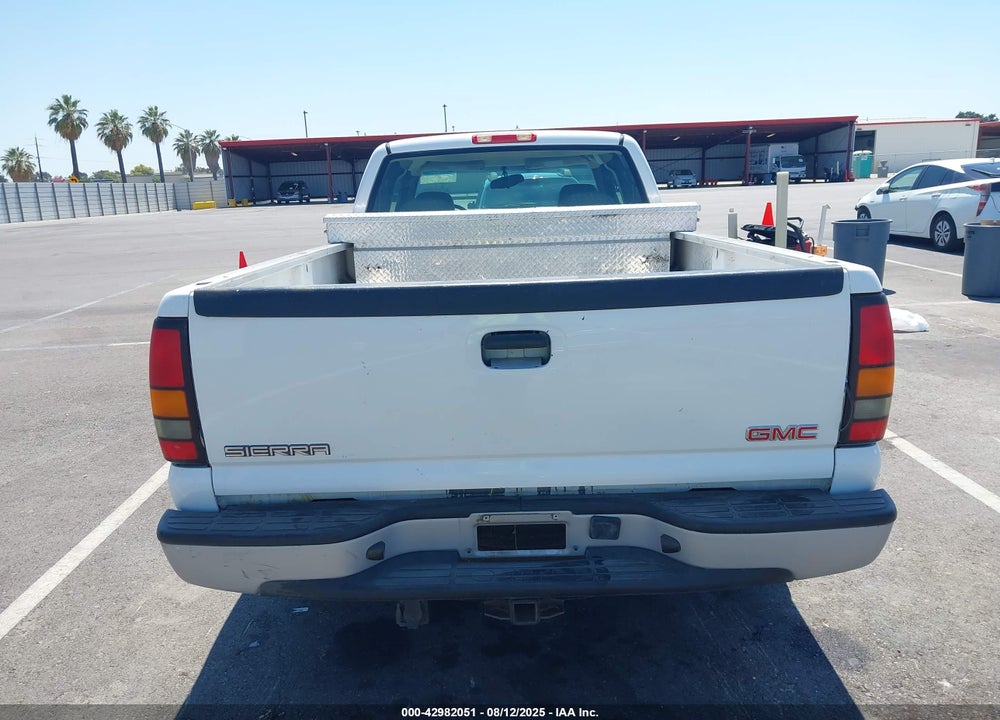2005 GMC SIERRA 1500 WORK TRUCK VIN: 1GTEC19V25E317287