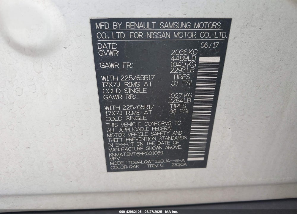 2017 NISSAN ROGUE VIN: KNMAT2MT6HP601069