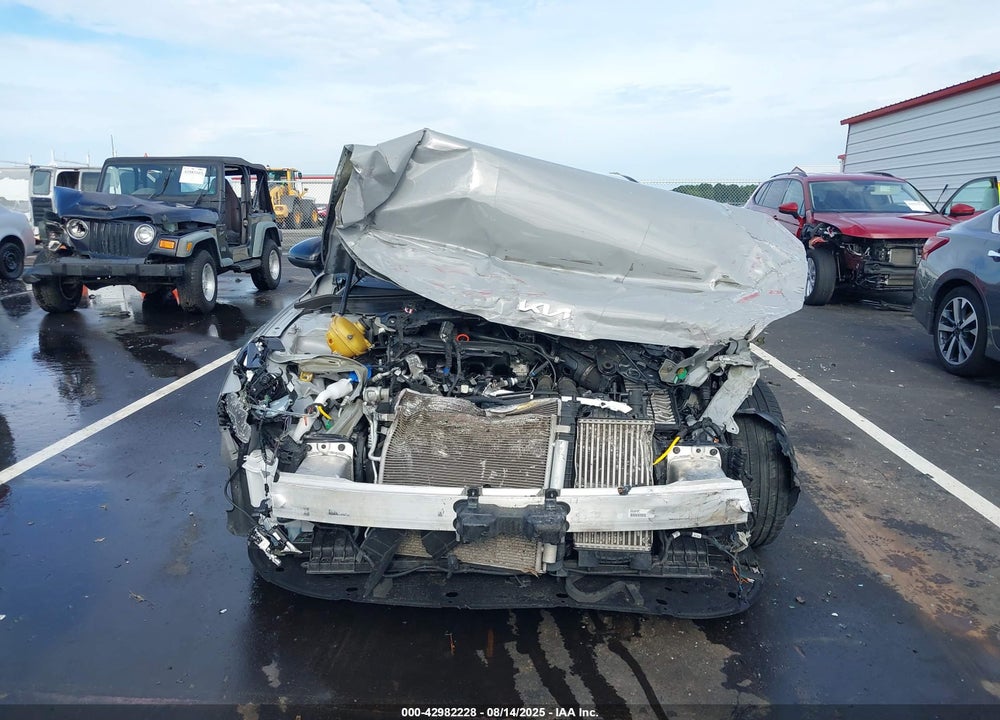 2022 KIA K5 VIN: 5XXG64J25NG091440