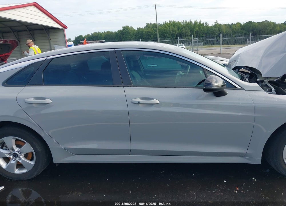 2022 KIA K5 VIN: 5XXG64J25NG091440