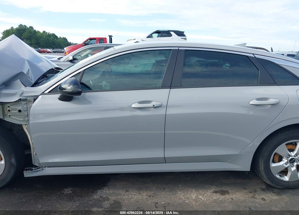2022 KIA K5 VIN: 5XXG64J25NG091440