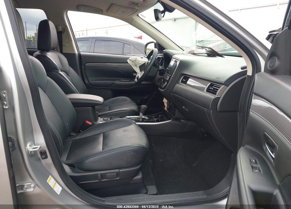 2019 MITSUBISHI OUTLANDER VIN: JA4AD3A32KZ007883