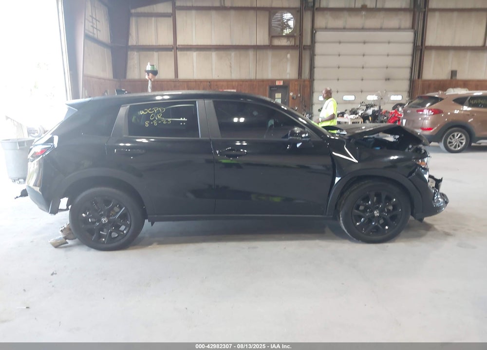 2024 HONDA HR-V AWD SPORT/AWD SPORT W/O BSI VIN: 3CZRZ2H58RM744880
