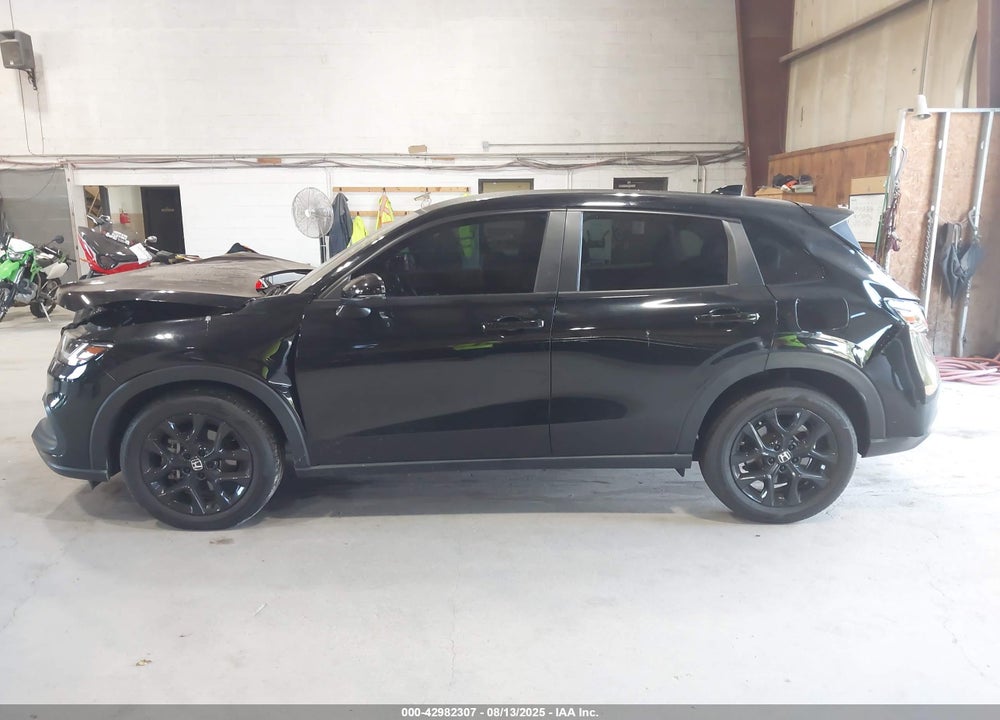 2024 HONDA HR-V AWD SPORT/AWD SPORT W/O BSI VIN: 3CZRZ2H58RM744880