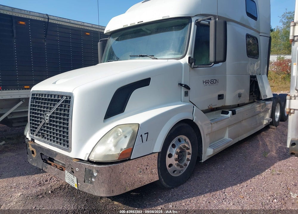 2011 VOLVO VN VNL VIN: 4V4NC9EJ4BN299358