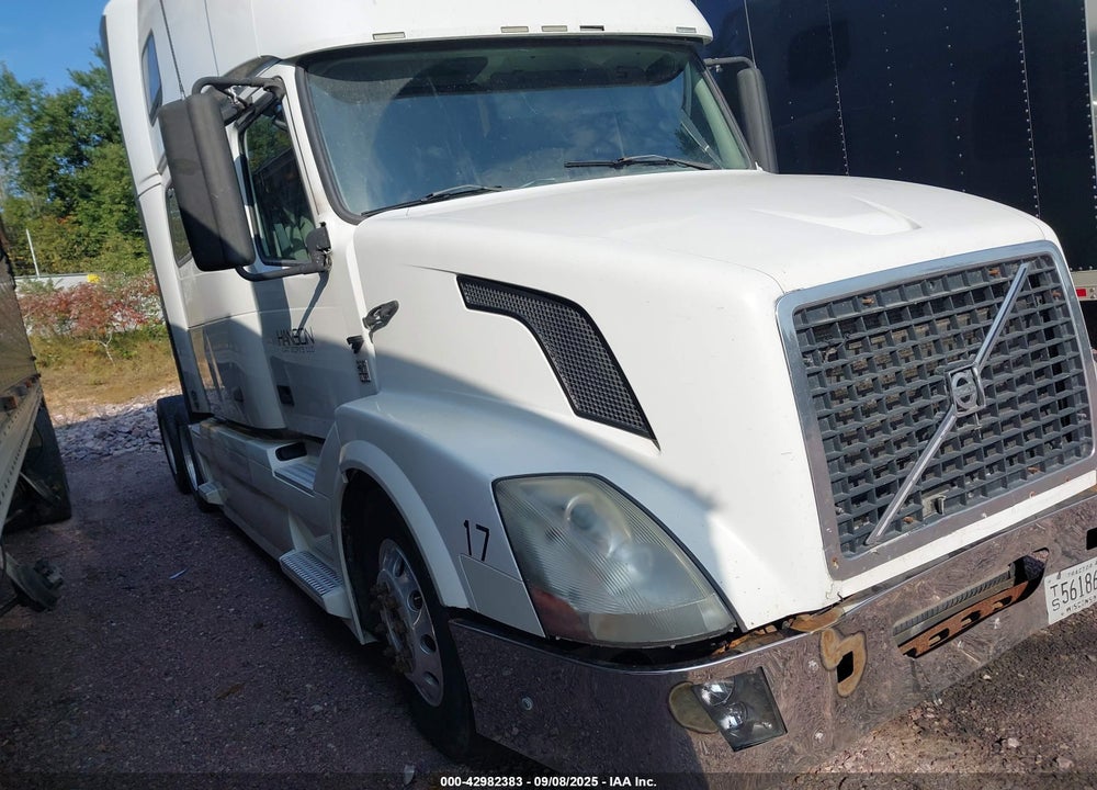 2011 VOLVO VN VNL VIN: 4V4NC9EJ4BN299358