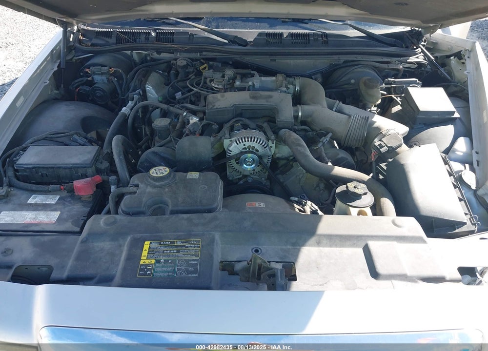 2004 MERCURY GRAND MARQUIS GS VIN: 2MEFM74W84X687773