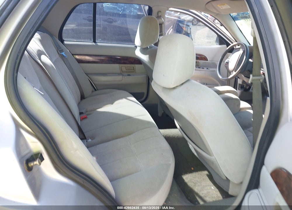 2004 MERCURY GRAND MARQUIS GS VIN: 2MEFM74W84X687773
