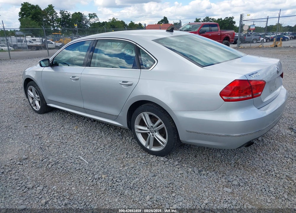 2015 VOLKSWAGEN PASSAT 1.8T SE VIN: 1VWBS7A37FC013983
