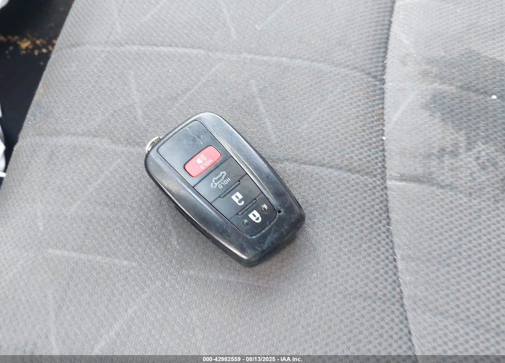 2022 TOYOTA RAV4 VIN: 2T3W1RFV1NC198199