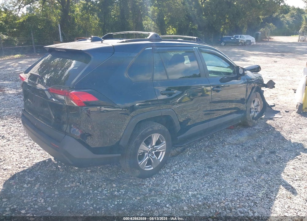 2022 TOYOTA RAV4 VIN: 2T3W1RFV1NC198199