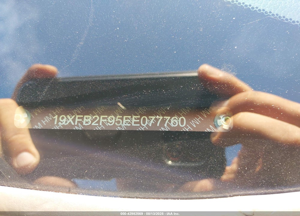 2014 HONDA CIVIC VIN: 19XFB2F95EE077760