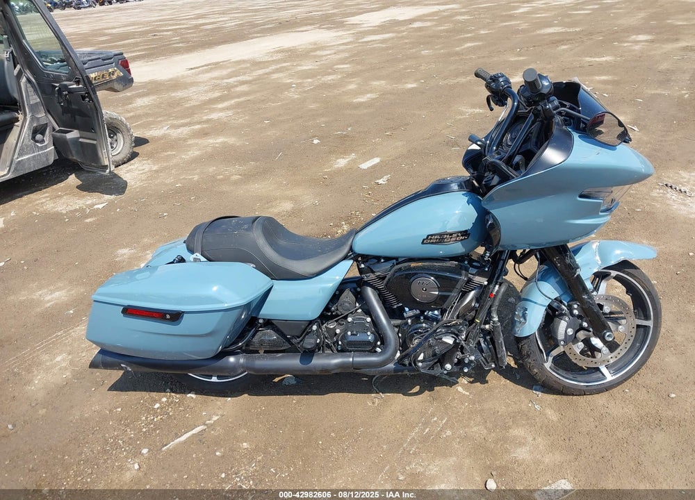 2024 HARLEY-DAVIDSON FLTRX VIN: 1HD1KH717RB662508