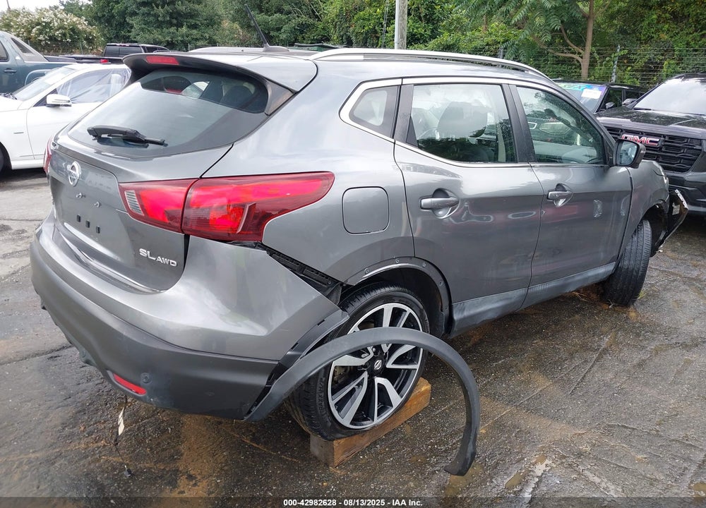 2019 NISSAN ROGUE SPORT SL VIN: JN1BJ1CR4KW324996