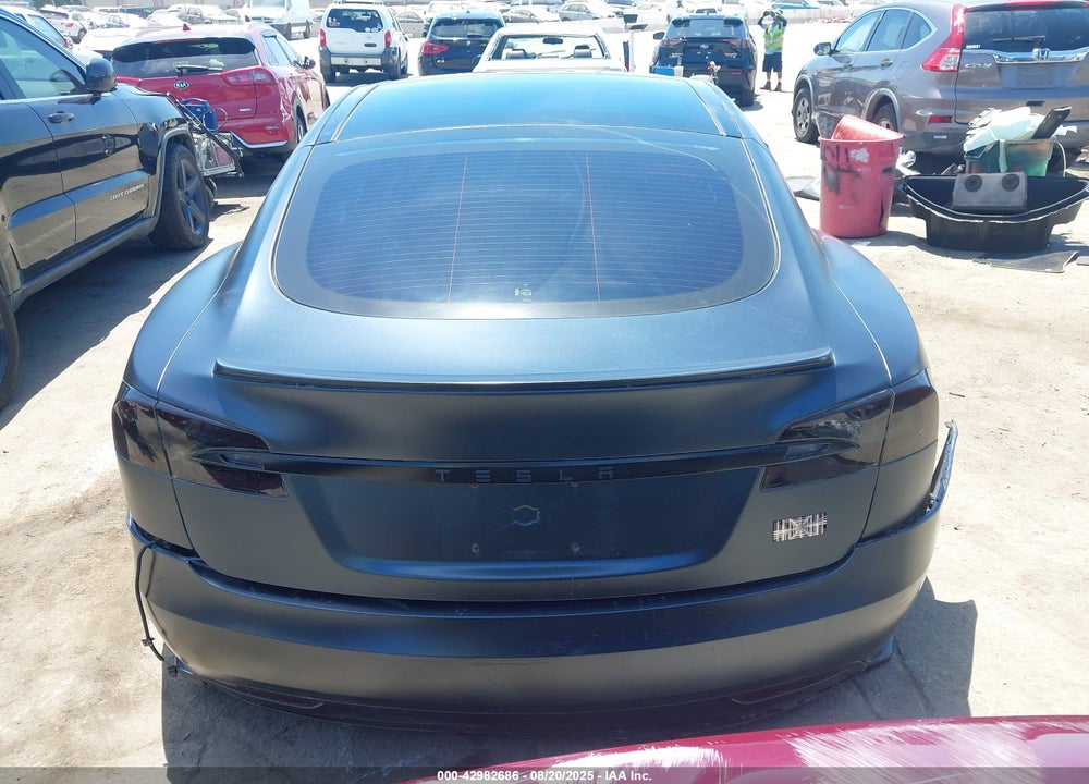 2017 TESLA MODEL S VIN: 5YJSA1E29HF186379