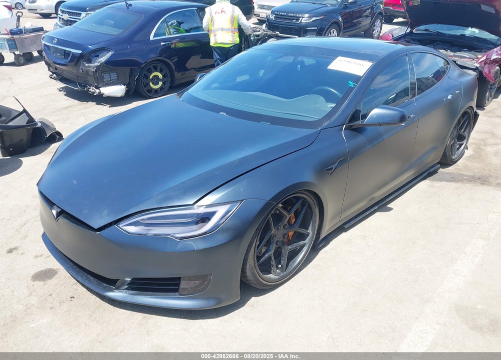2017 TESLA MODEL S VIN: 5YJSA1E29HF186379
