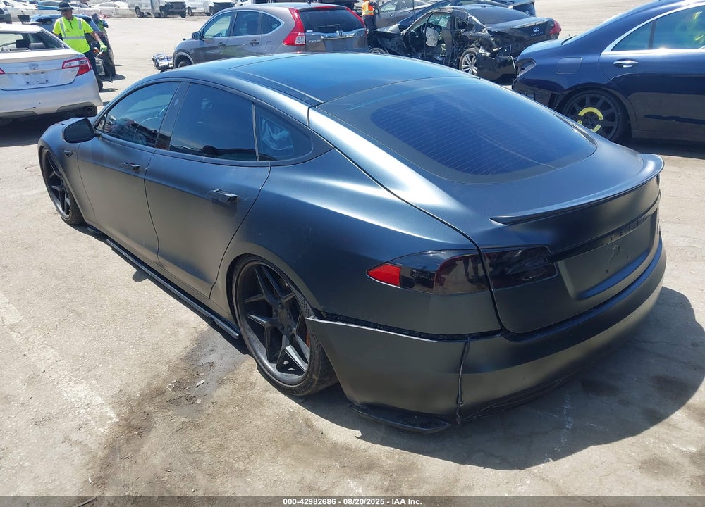 2017 TESLA MODEL S VIN: 5YJSA1E29HF186379