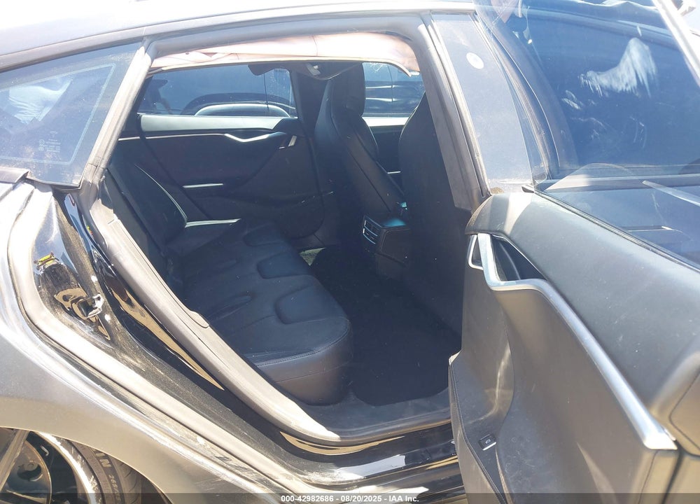 2017 TESLA MODEL S VIN: 5YJSA1E29HF186379