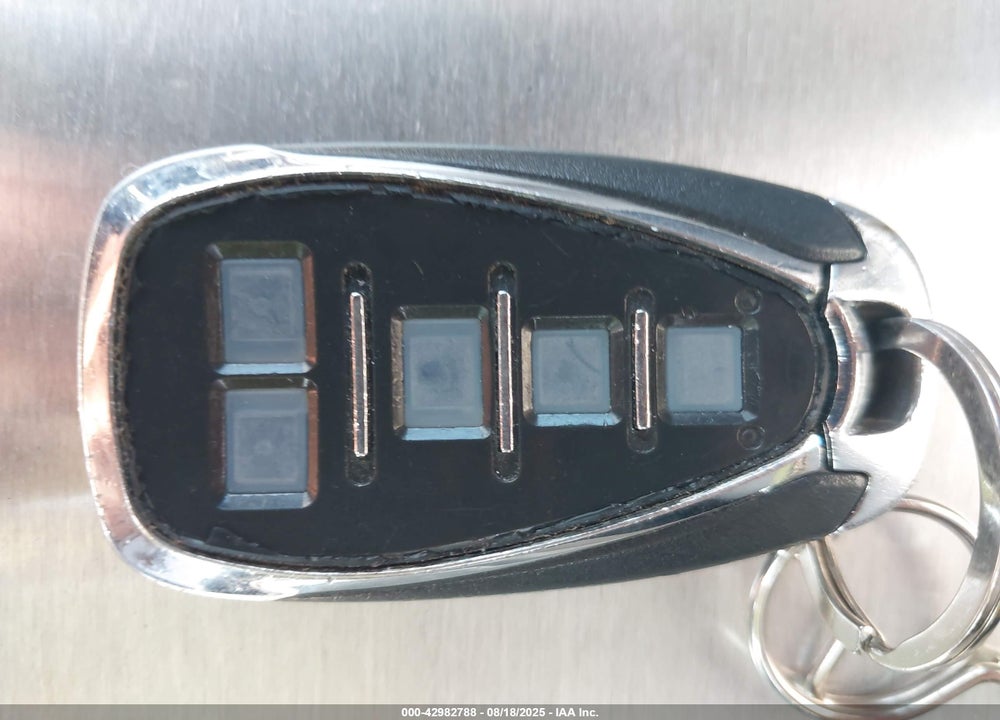 2019 CHEVROLET EQUINOX VIN: 2GNAXJEV3K6242809