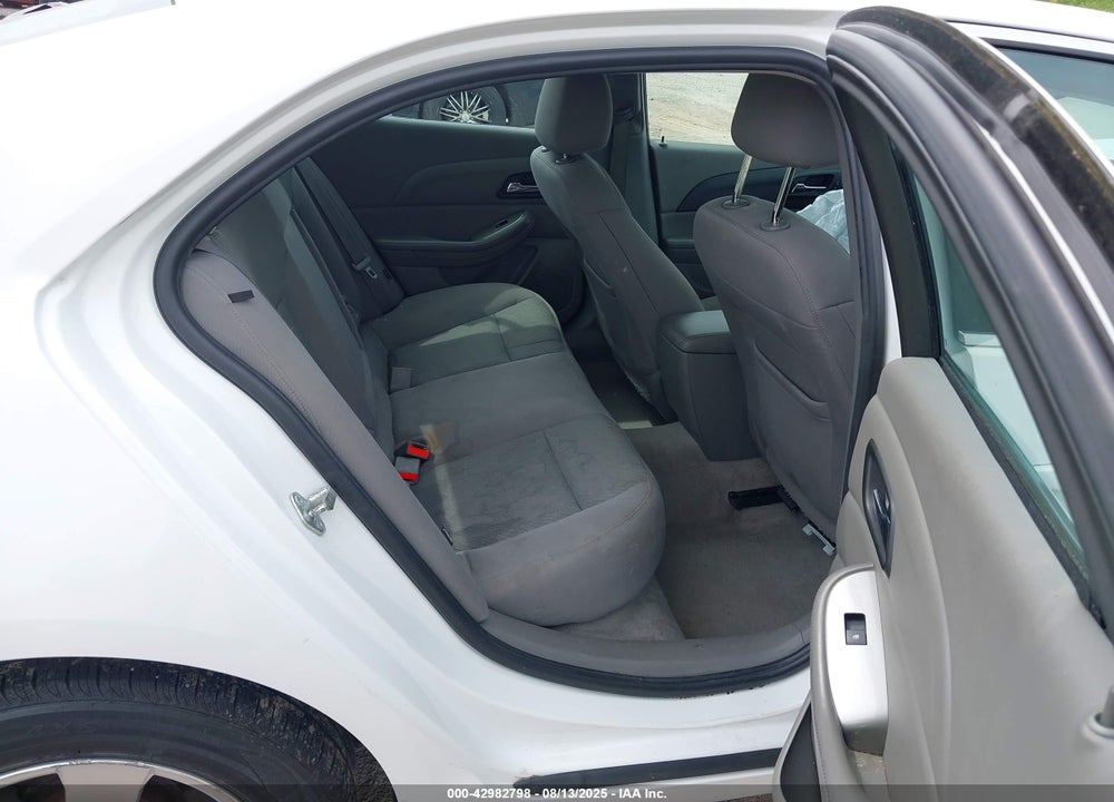 2015 CHEVROLET MALIBU VIN: 1G11B5SL7FF225002